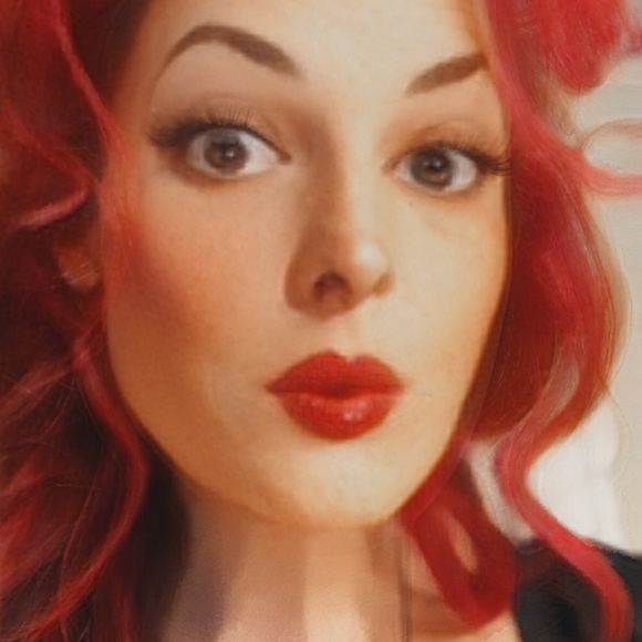 Meet your Posher, Mark & Adri - Picture 2 of 7